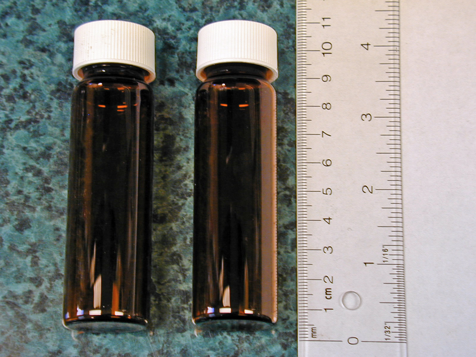 Flacons EPA ambrés en borosilicate pré-nettoyés de 40mL avec bouchons en septa (silicone revêtu de PTFE)